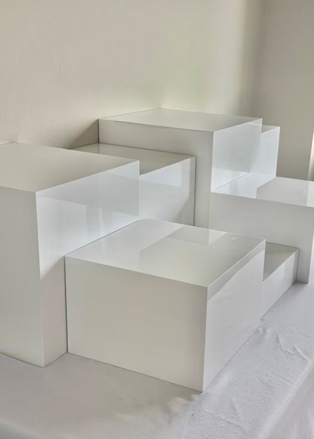 The White Classy Set - 8 Pieces